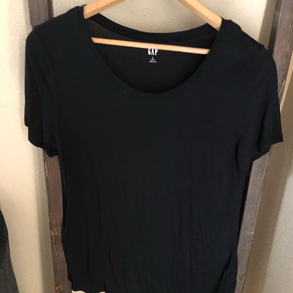 Gap luxe tee. Size large.